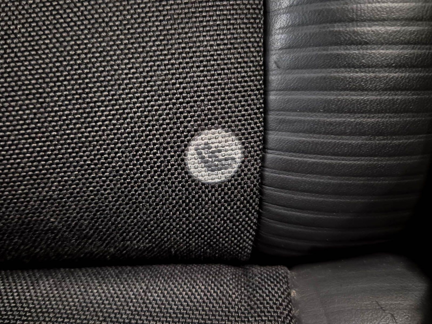 Used Volvo V60 2012 for sale - 77611840: Photo 56