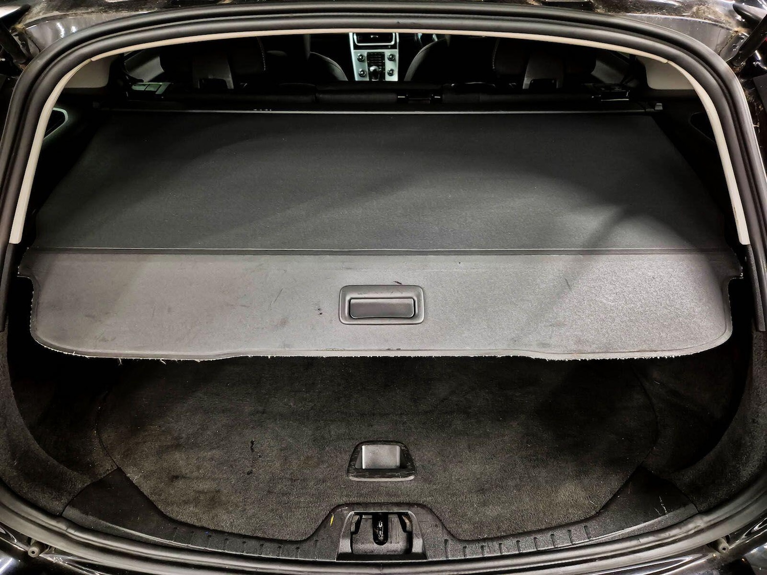 Used Volvo V60 2012 for sale - 77611840: Photo 92