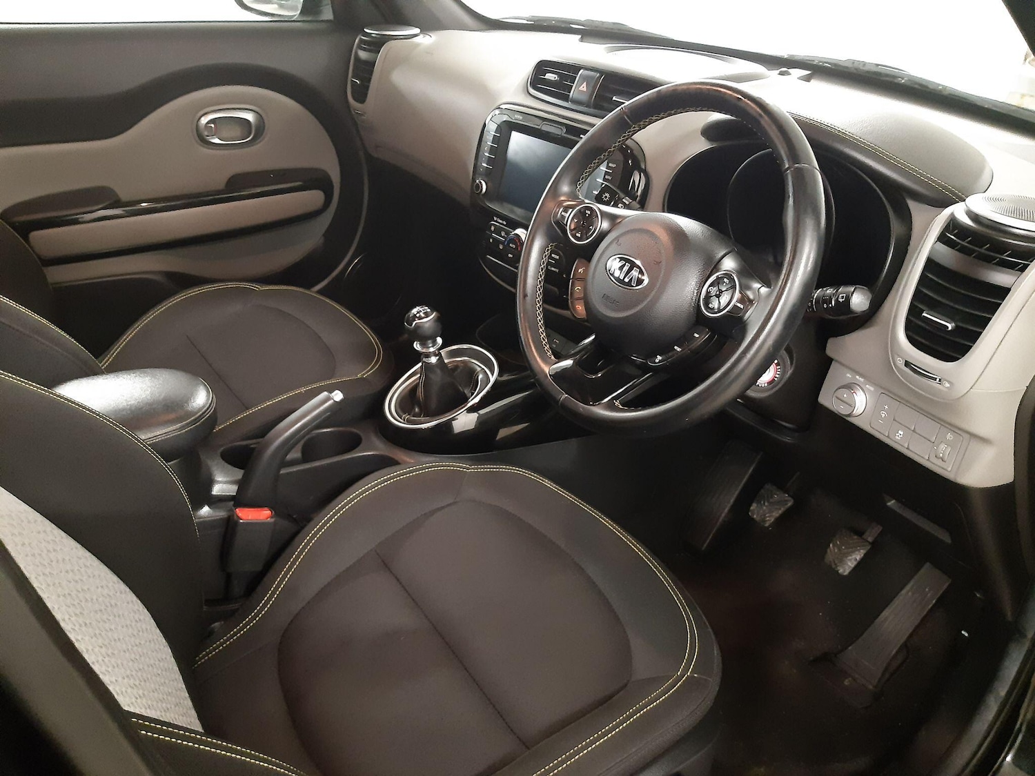 Used Kia Soul 2016 for sale - 77396697: Photo 2