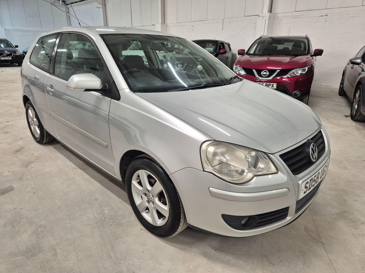 Used Volkswagen Polo 2008 for sale - 76485356: Photo 1