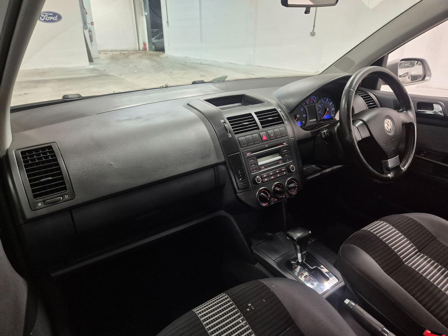 Used Volkswagen Polo 2008 for sale - 76485356: Photo 10