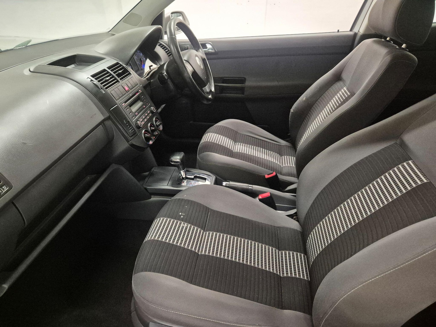 Used Volkswagen Polo 2008 for sale - 76485356: Photo 40