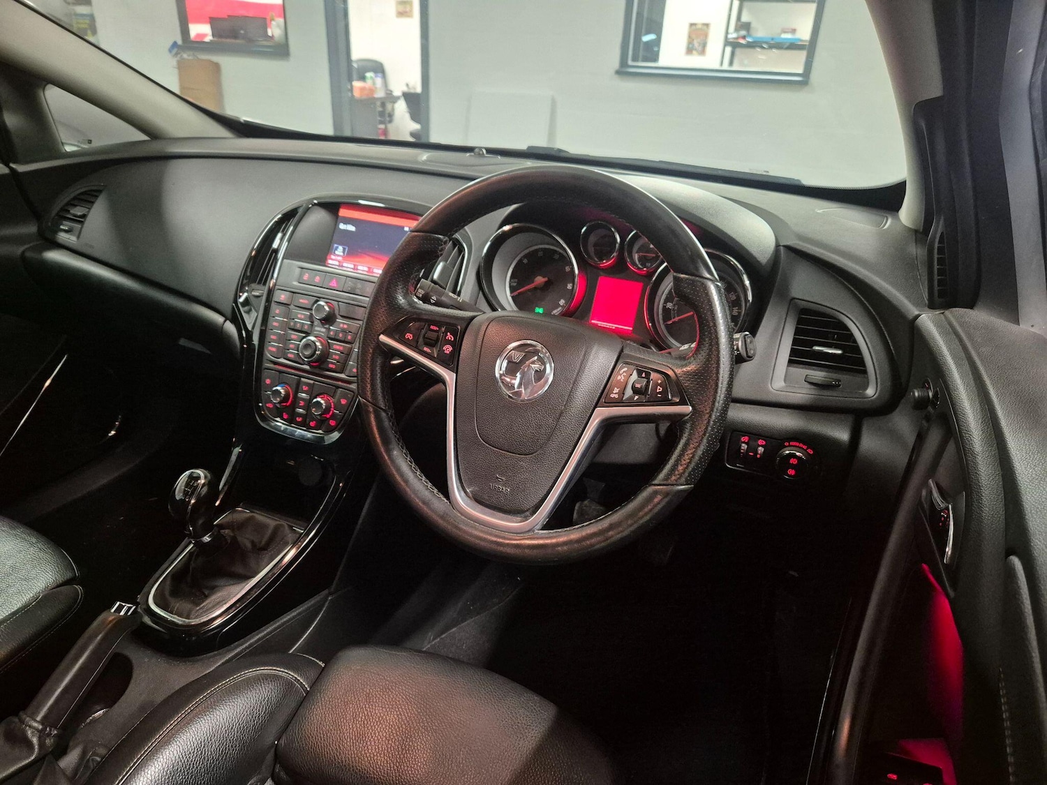 Used Vauxhall Astra GTC 2015 for sale - 76913537: Photo 21