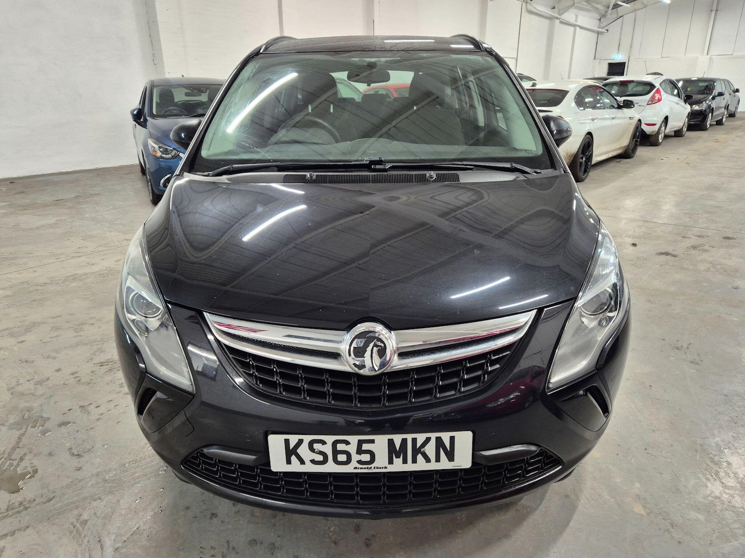 Used Vauxhall Zafira 2016 for sale - 77216242: Photo 2
