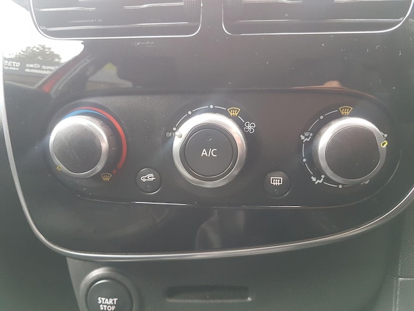 Used Renault Clio 2015 for sale - 76283823: Photo 17
