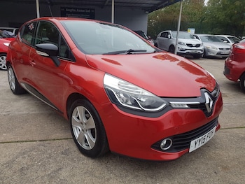 Used Renault Clio 2015 for sale - 76283823: Photo