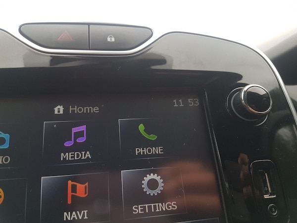 Used Renault Clio 2015 for sale - 76283823: Photo 21