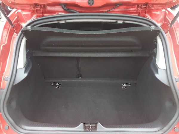 Used Renault Clio 2015 for sale - 76283823: Photo 25