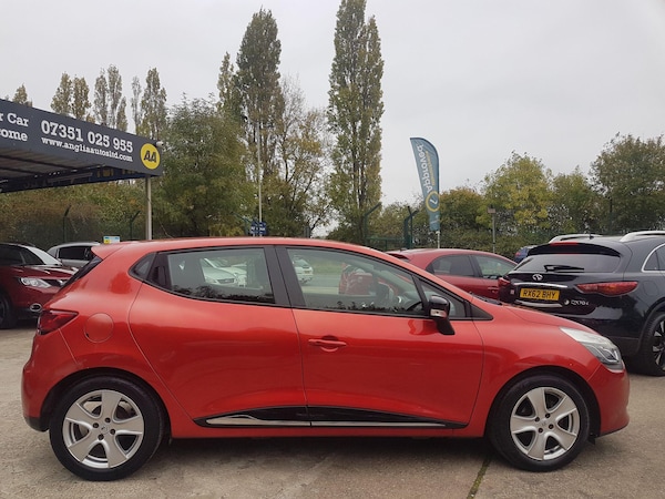 Used Renault Clio 2015 for sale - 76283823: Photo 9