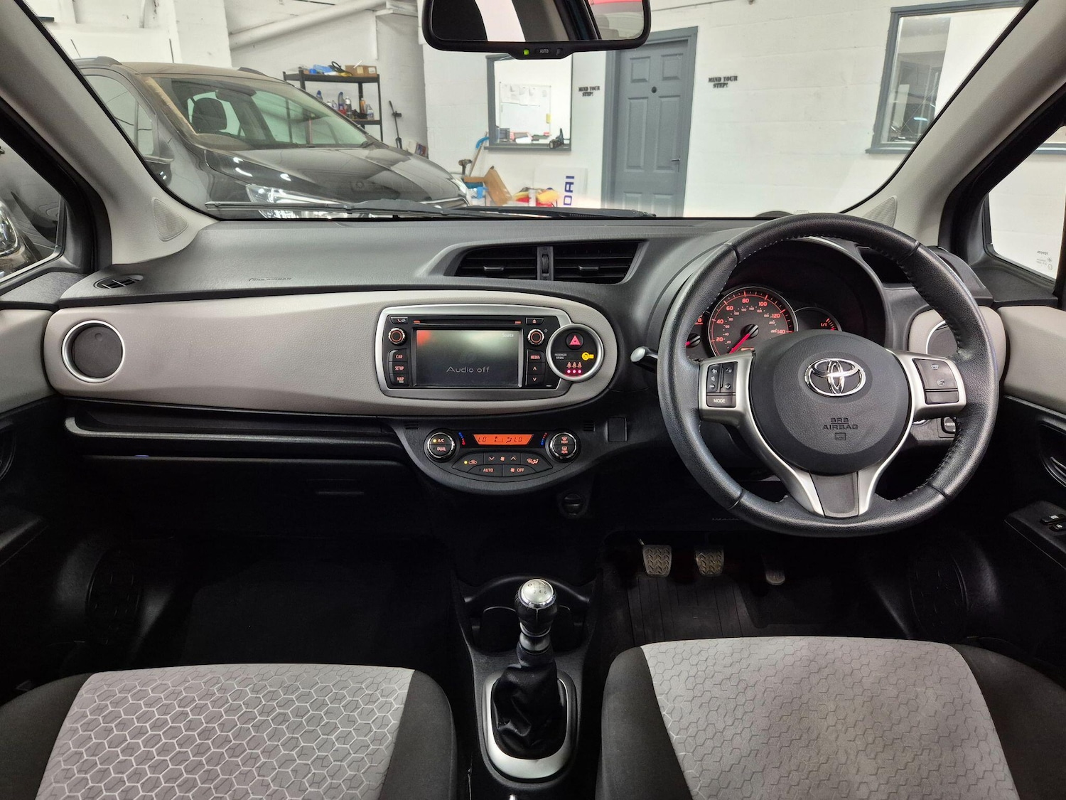 Used Toyota Yaris 2013 for sale - 78007185: Photo 10