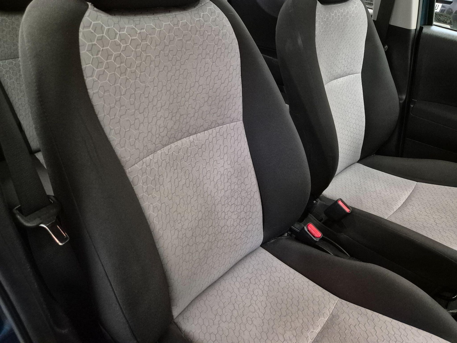 Used Toyota Yaris 2013 for sale - 78007185: Photo 17