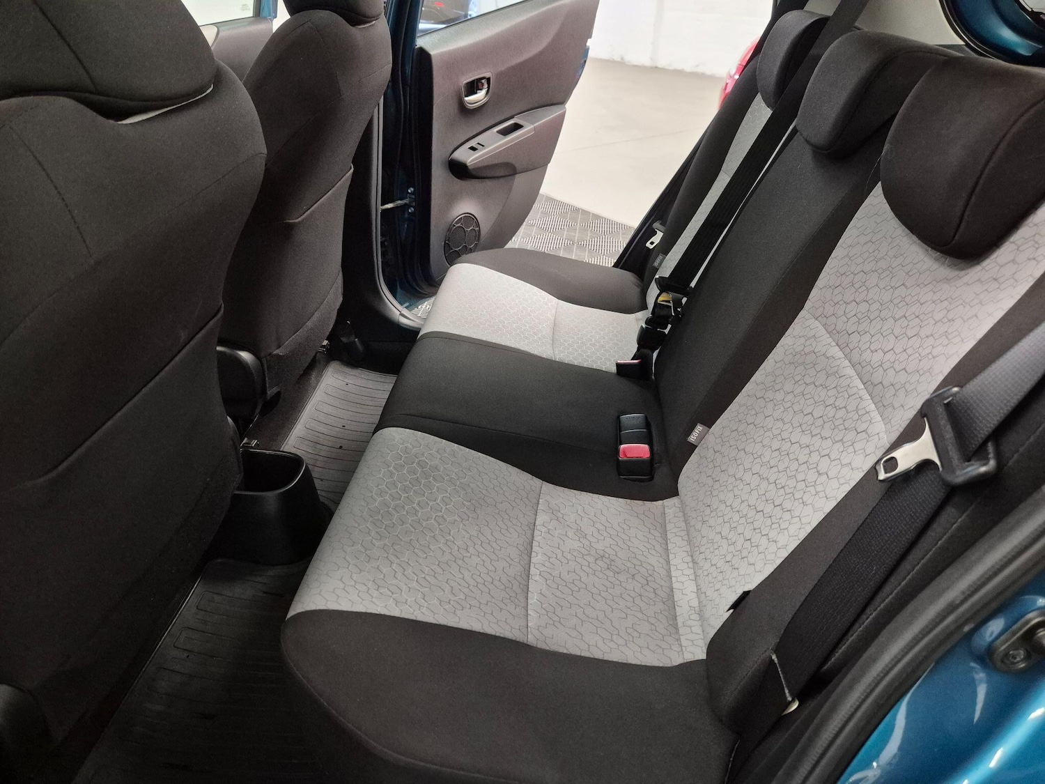 Used Toyota Yaris 2013 for sale - 78007185: Photo 25