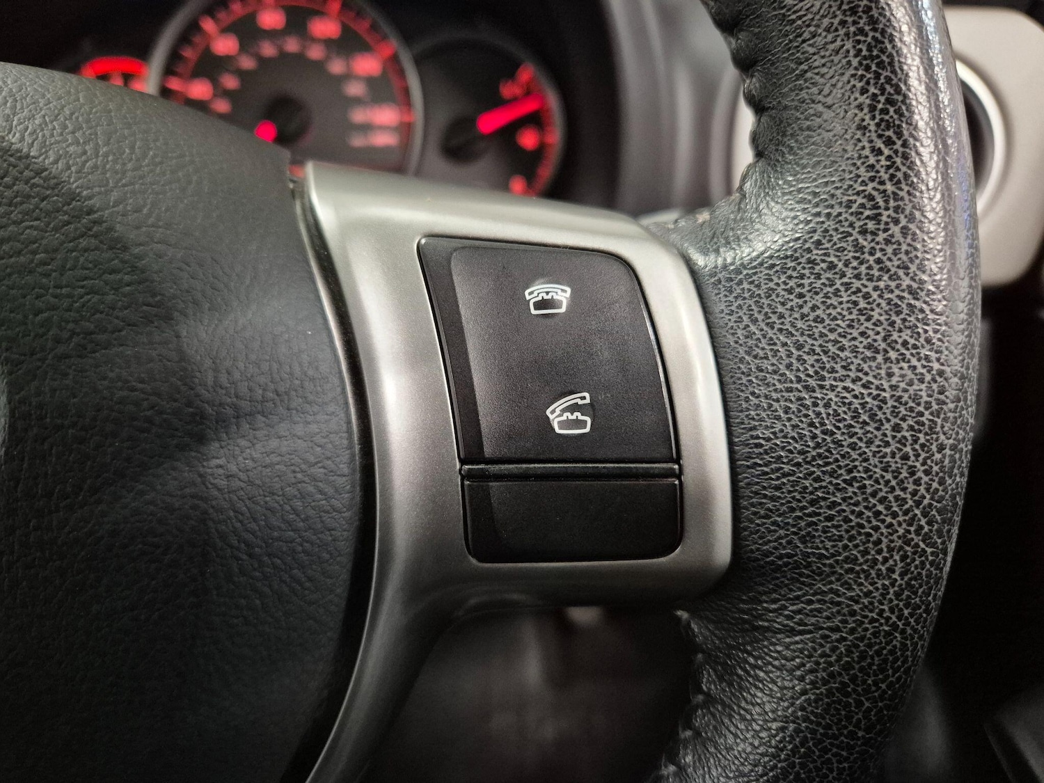 Used Toyota Yaris 2013 for sale - 78007185: Photo 32