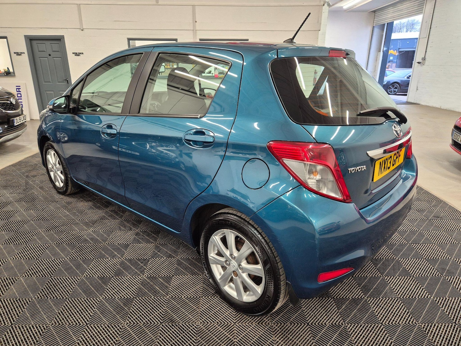 Used Toyota Yaris 2013 for sale - 78007185: Photo 4