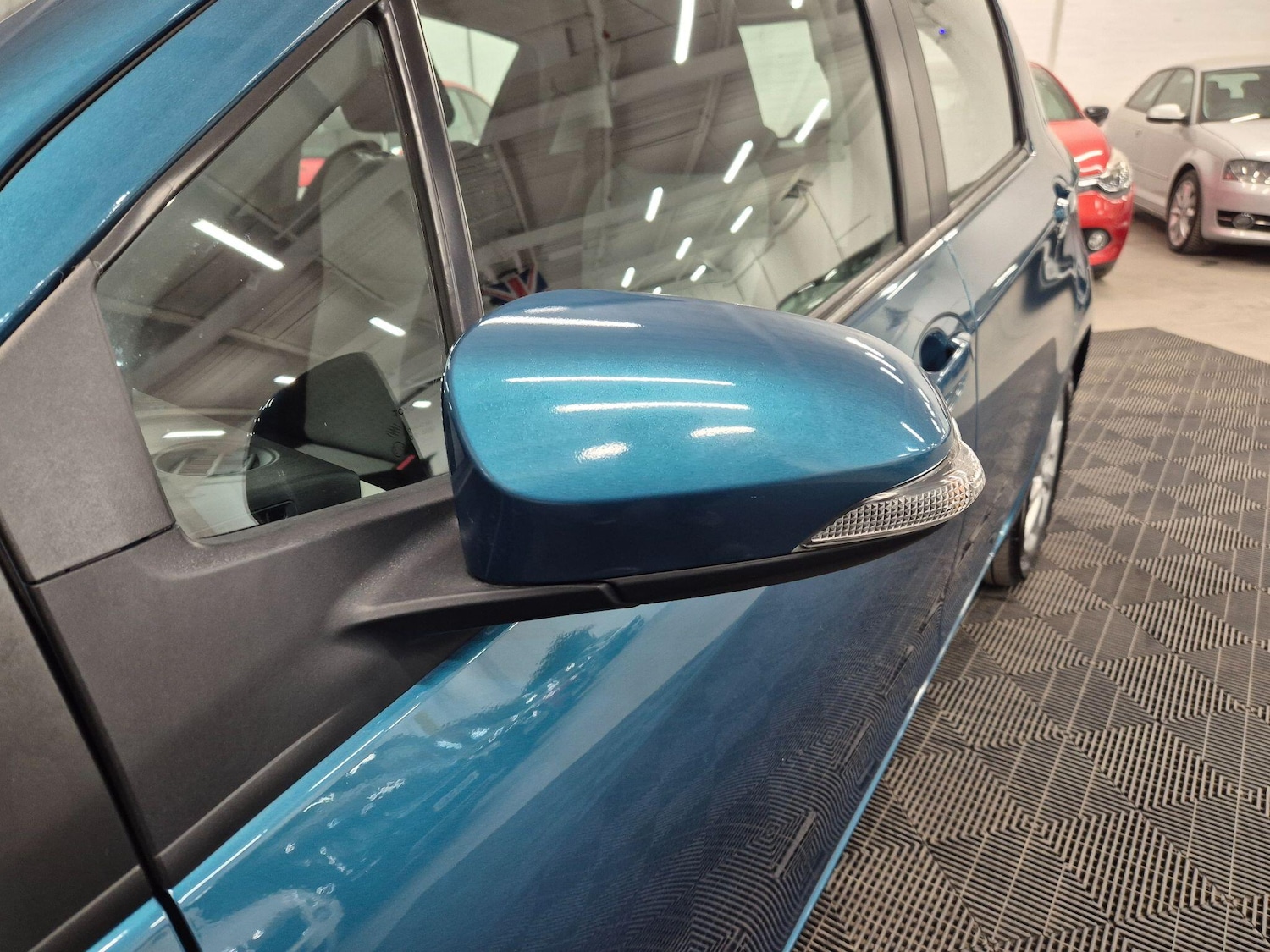 Used Toyota Yaris 2013 for sale - 78007185: Photo 52