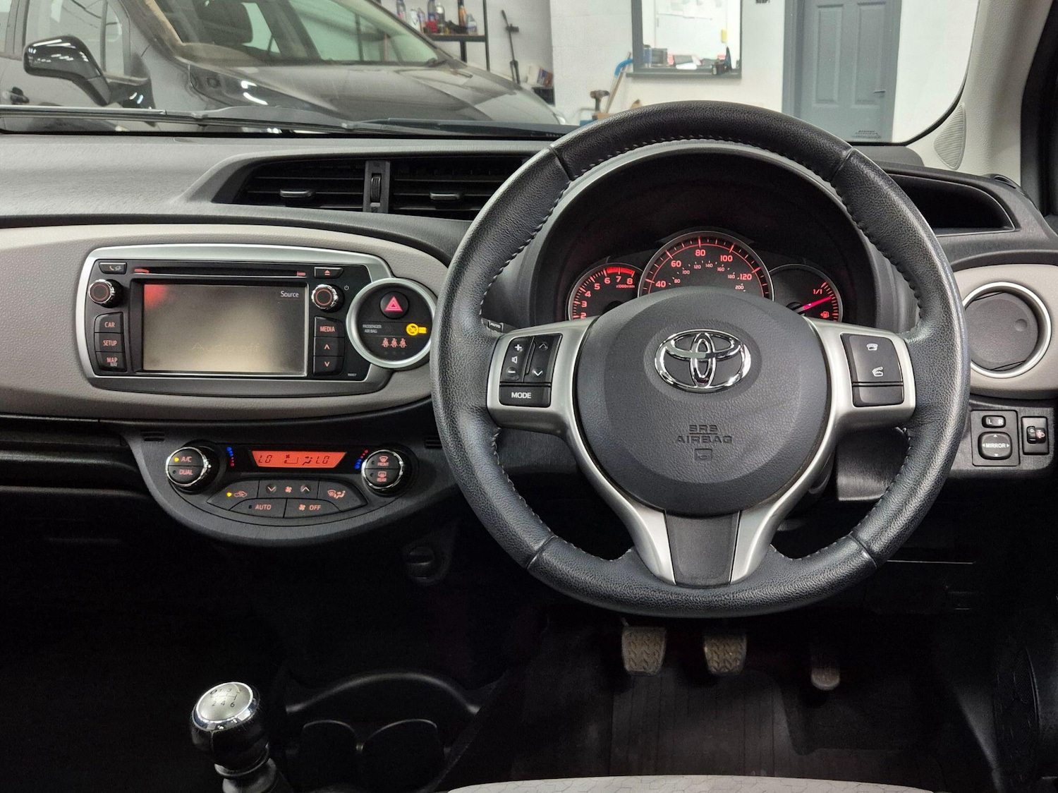 Used Toyota Yaris 2013 for sale - 78007185: Photo 59