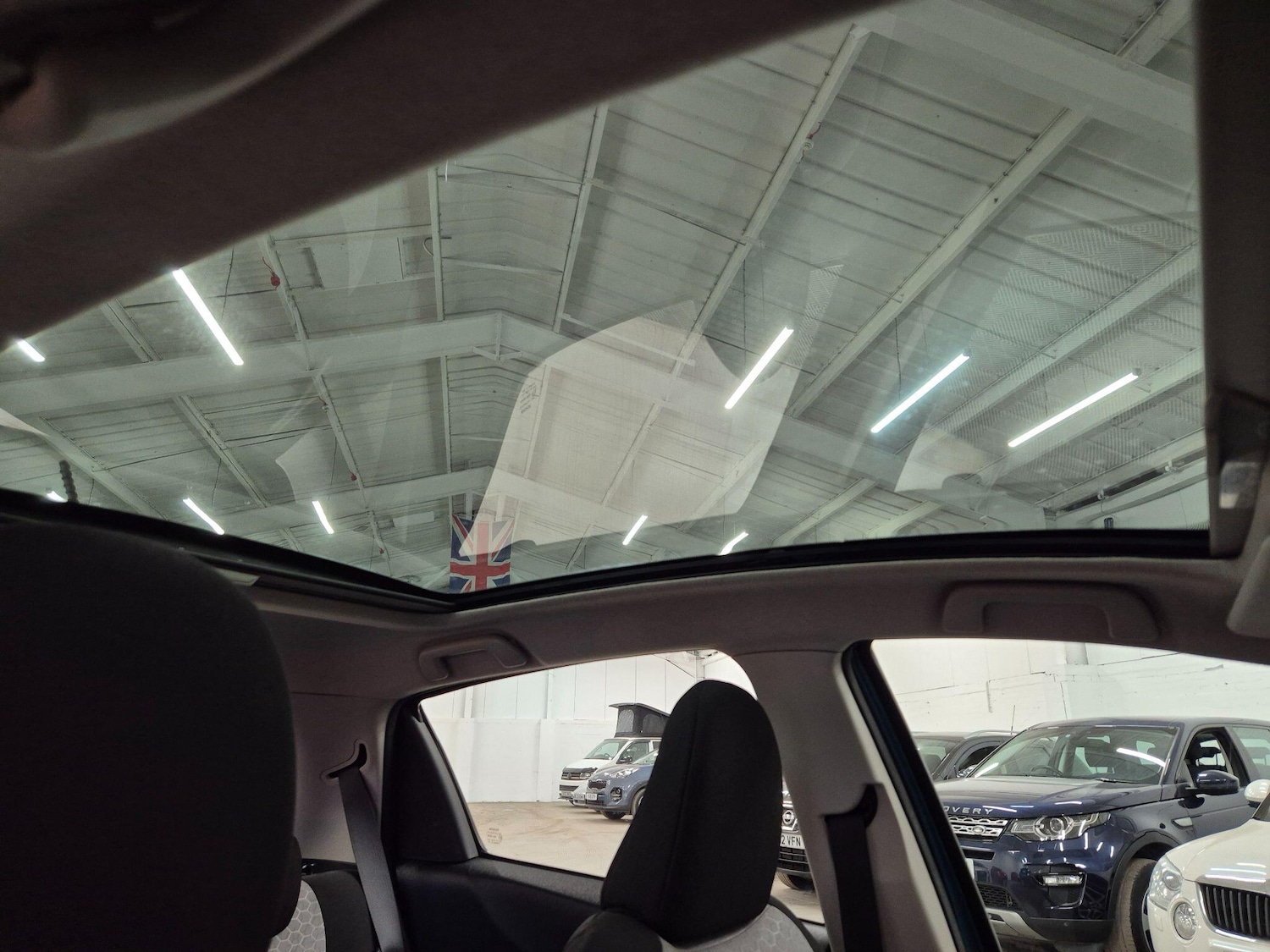 Used Toyota Yaris 2013 for sale - 78007185: Photo 84