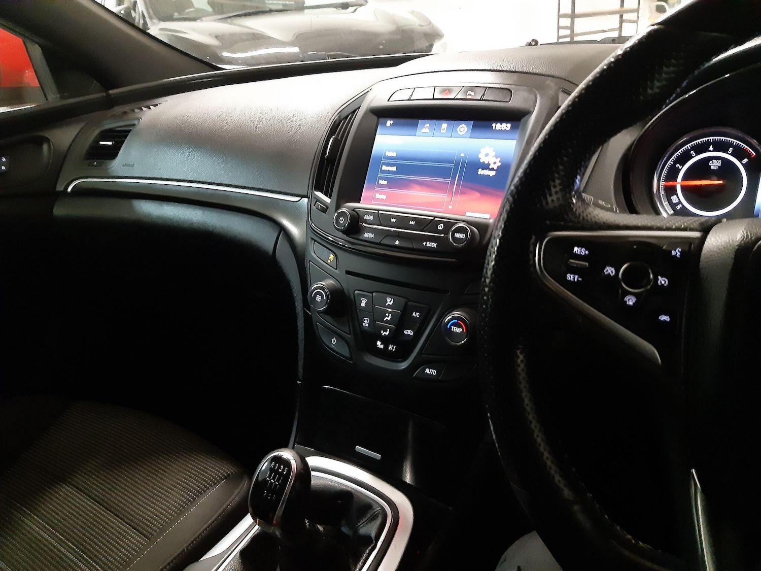 Used Vauxhall Insignia 2014 for sale - 76752663: Photo 47