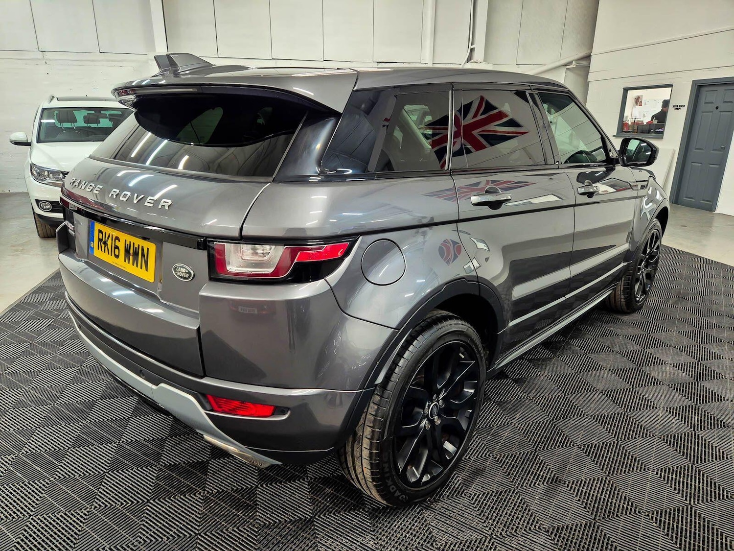 Used Land Rover Range Rover Evoque 2016 for sale - 77386327: Photo 9