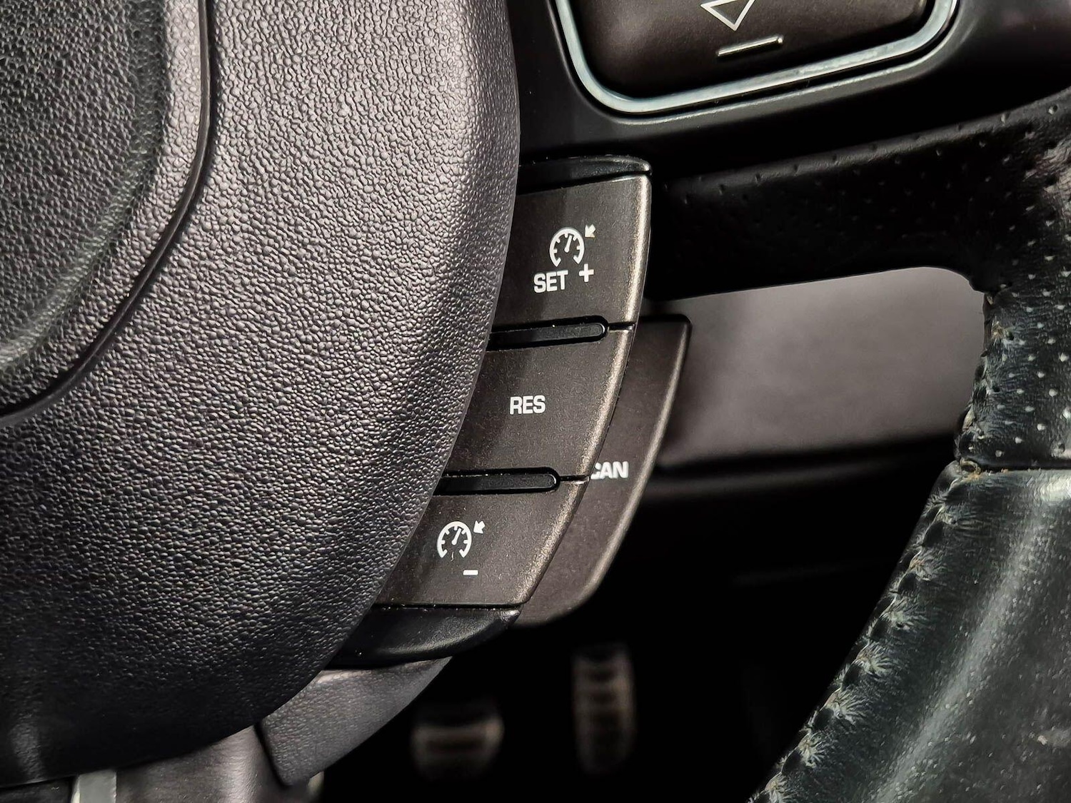 Used Land Rover Range Rover Evoque 2016 for sale - 77386327: Photo 95