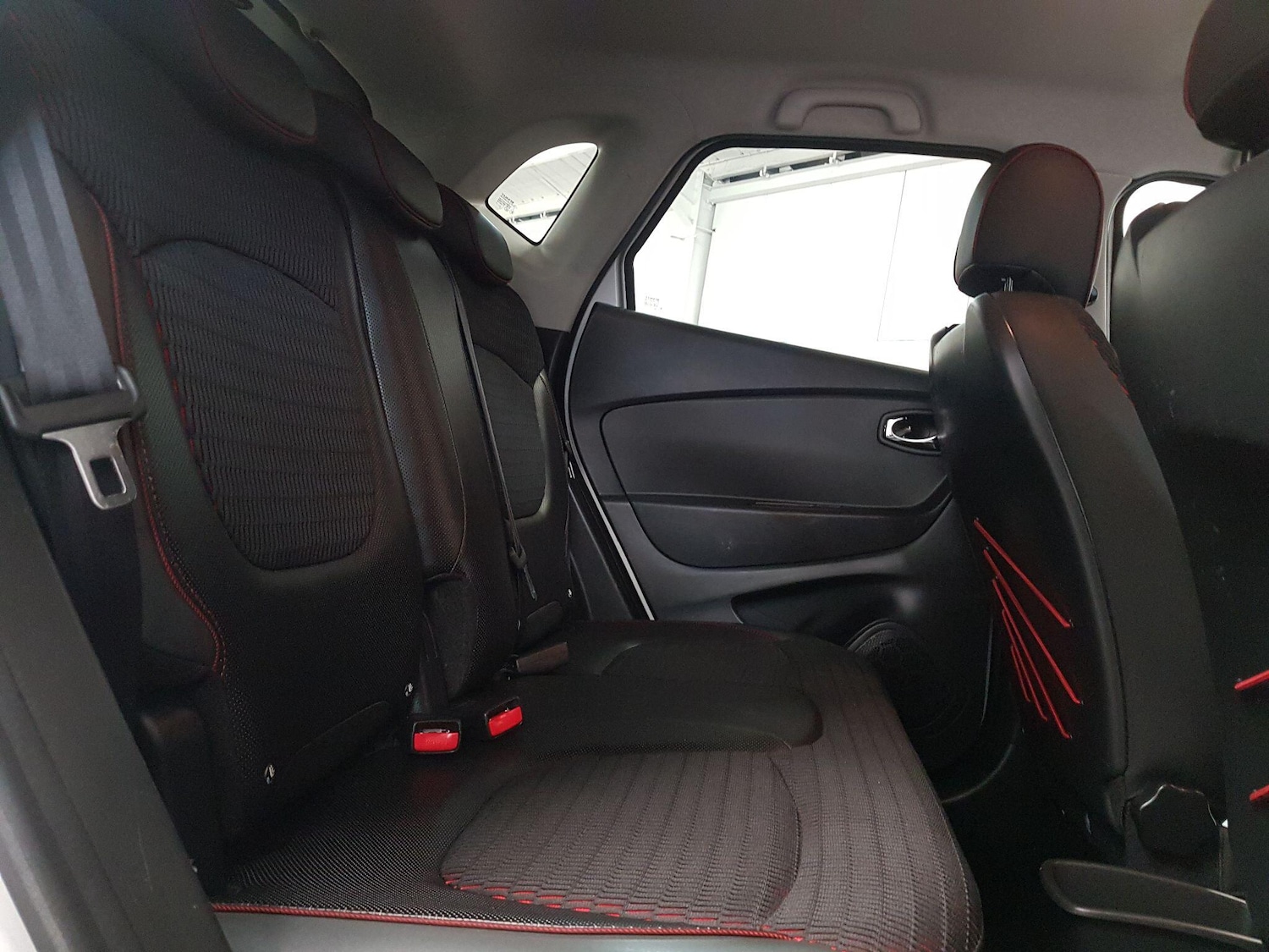 Used Renault Captur 2015 for sale - 77066681: Photo 17