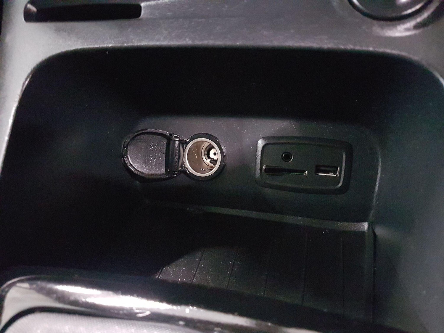 Used Renault Captur 2015 for sale - 77066681: Photo 20