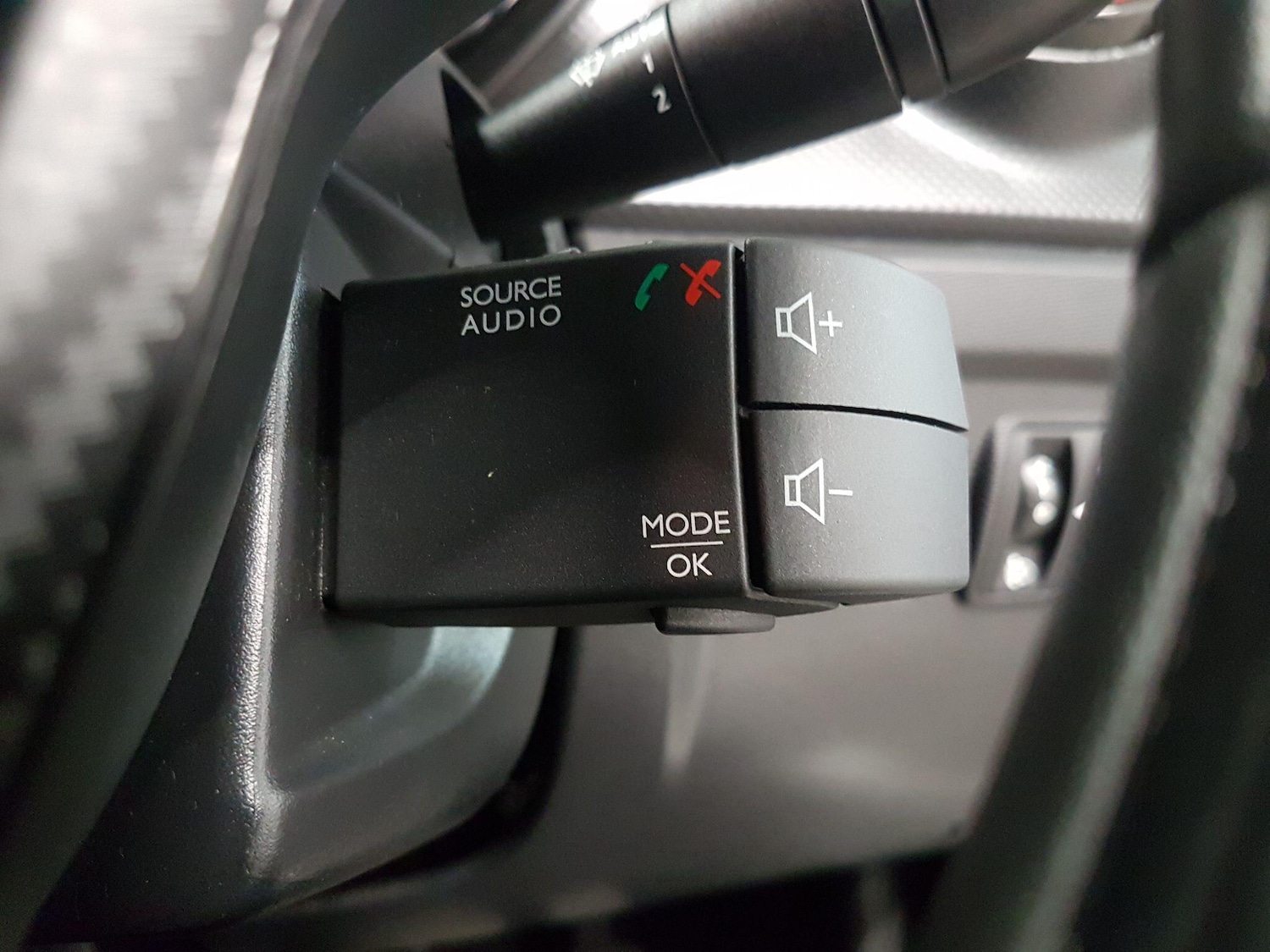 Used Renault Captur 2015 for sale - 77066681: Photo 28