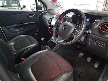 Used Renault Captur 2015 for sale - 77066681: Photo