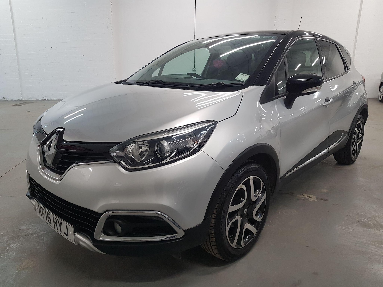 Used Renault Captur 2015 for sale - 77066681: Photo 5