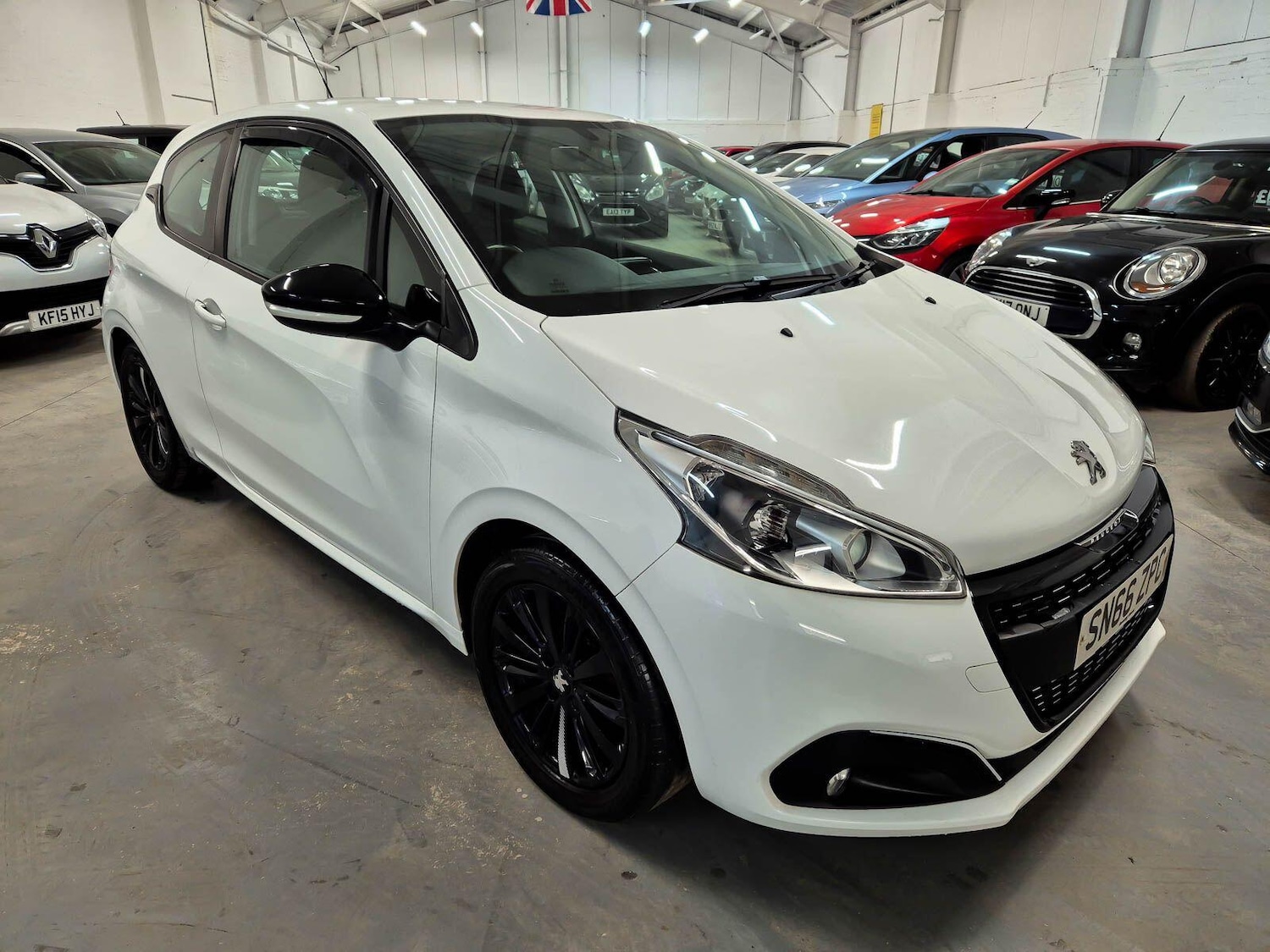 Used Peugeot 208 2016 for sale - 77060415: Photo 1