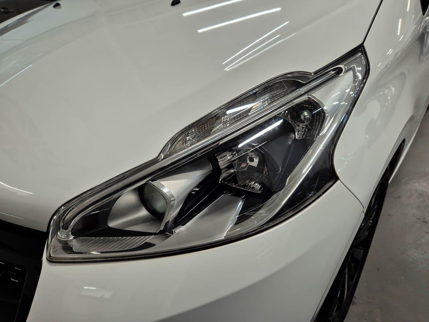 Used Peugeot 208 2016 for sale - 77060415: Photo 11