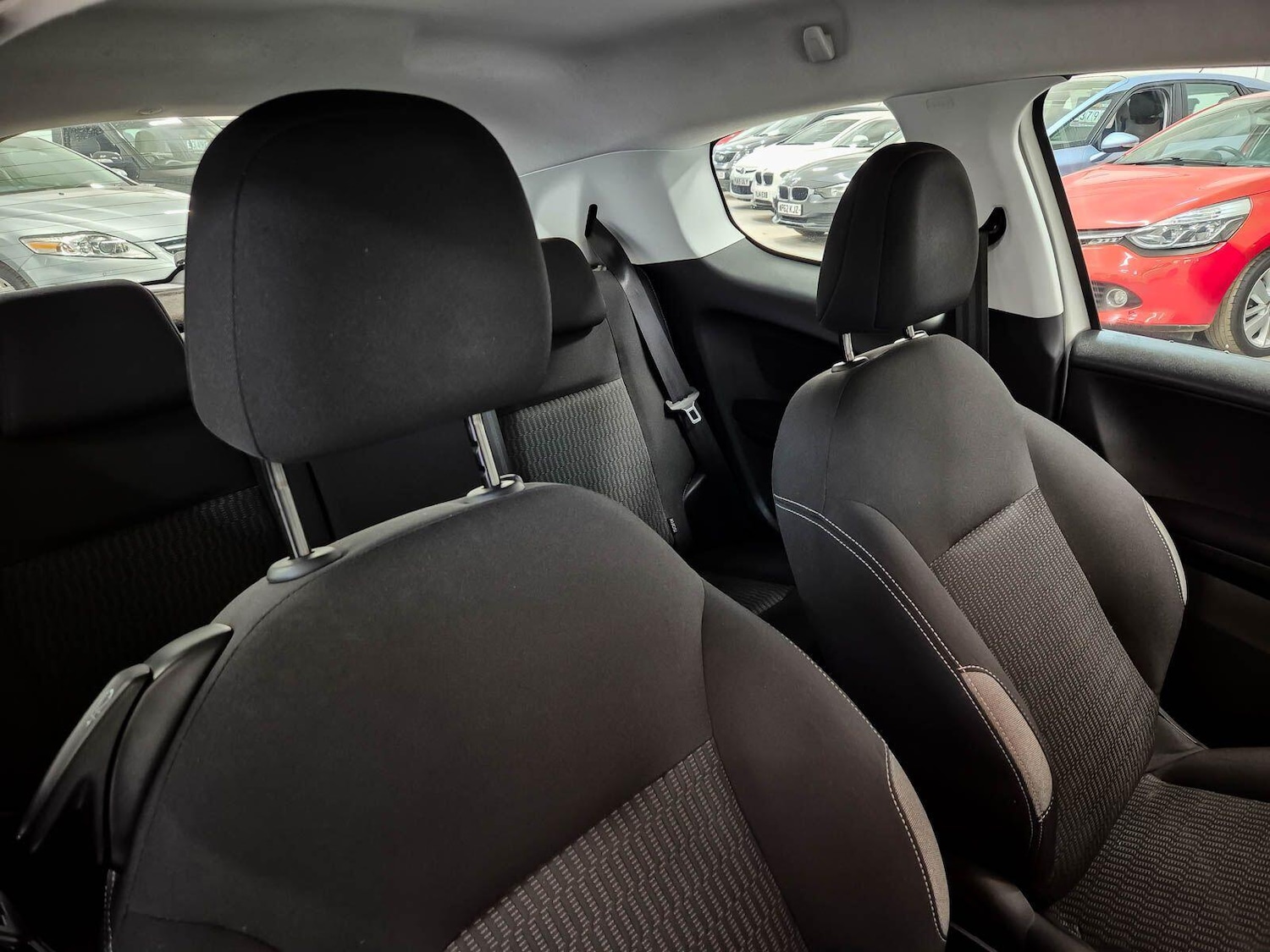 Used Peugeot 208 2016 for sale - 77060415: Photo 32