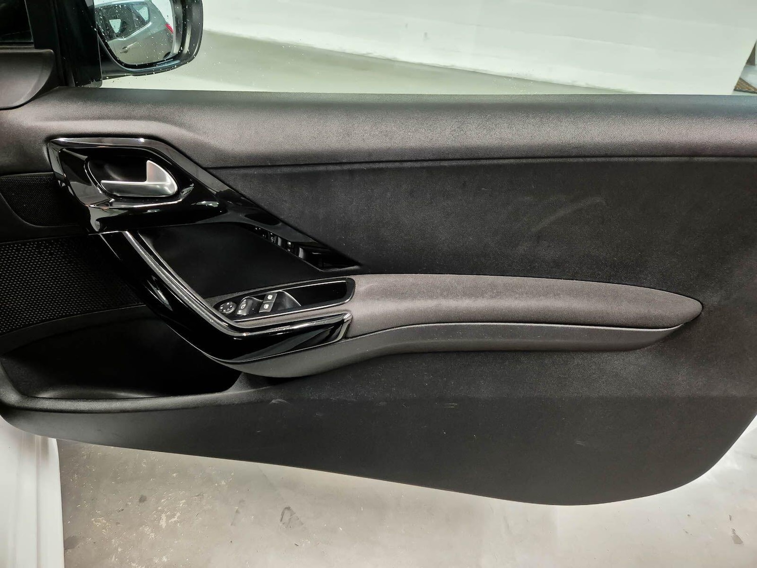 Used Peugeot 208 2016 for sale - 77060415: Photo 35