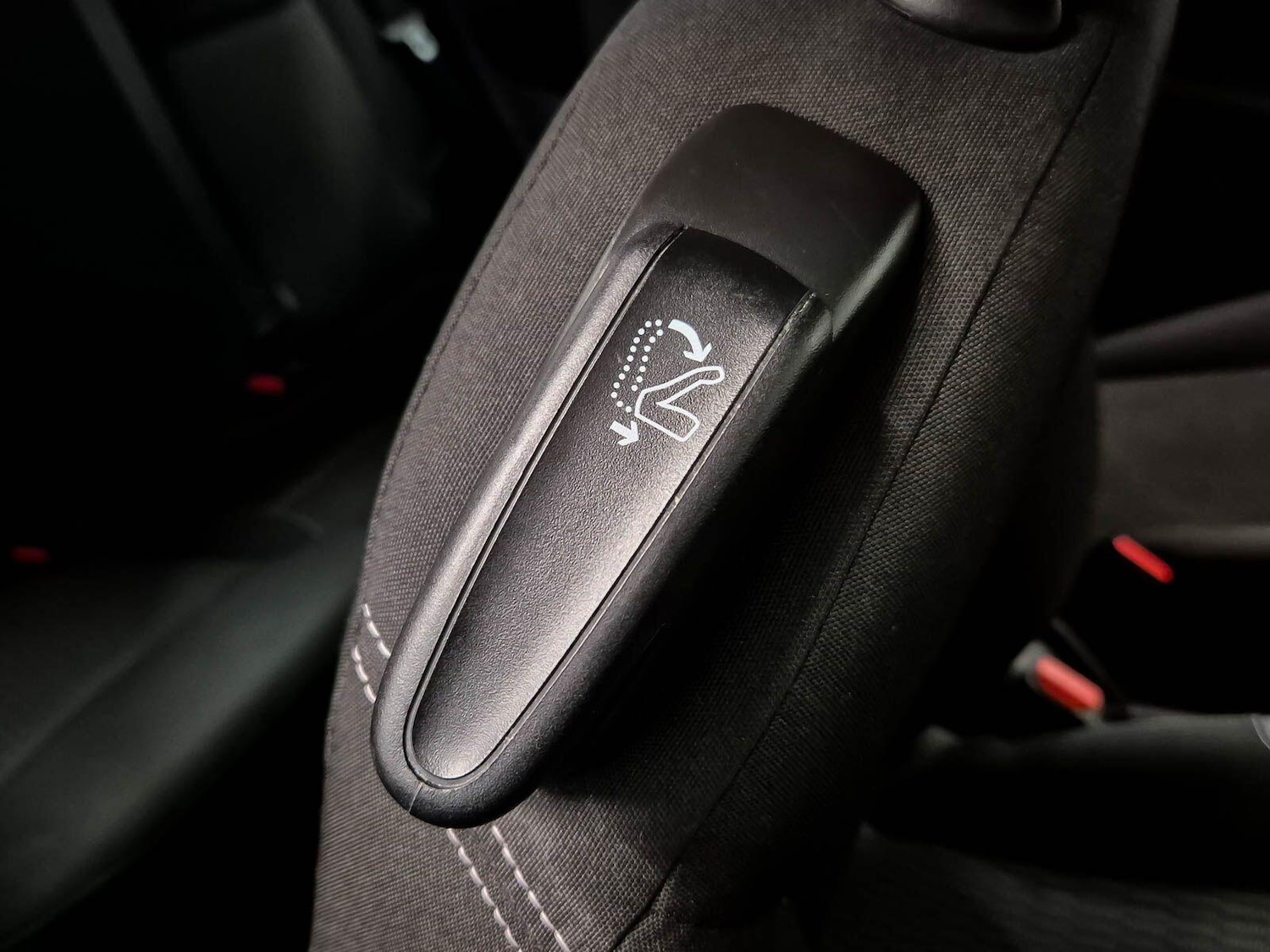 Used Peugeot 208 2016 for sale - 77060415: Photo 37