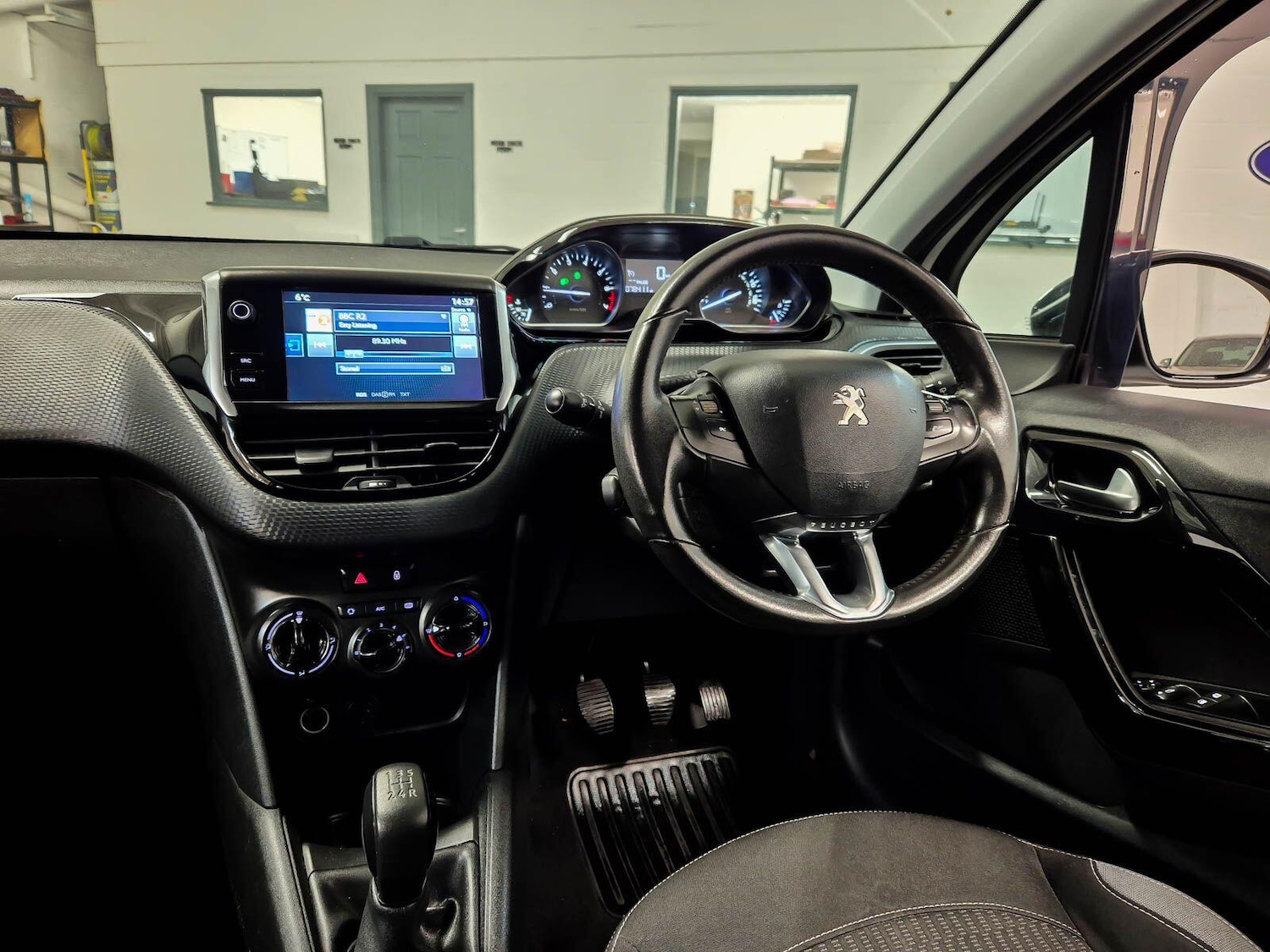 Used Peugeot 208 2016 for sale - 77060415: Photo 47