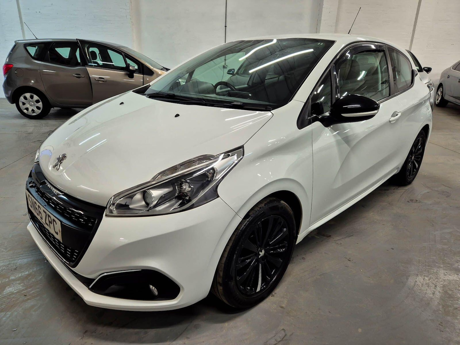 Used Peugeot 208 2016 for sale - 77060415: Photo 6