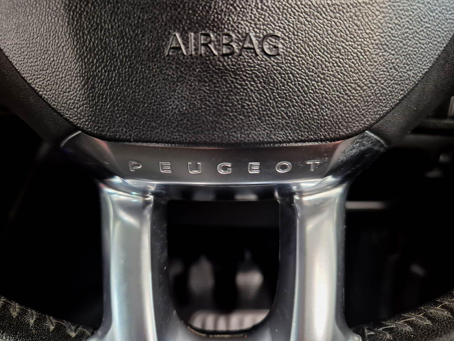 Used Peugeot 208 2016 for sale - 77060415: Photo 60