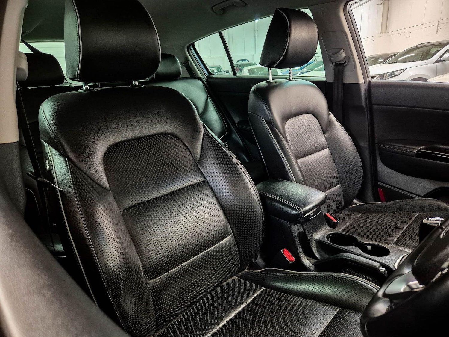 Used Kia Sportage 2016 for sale - 77939565: Photo 2