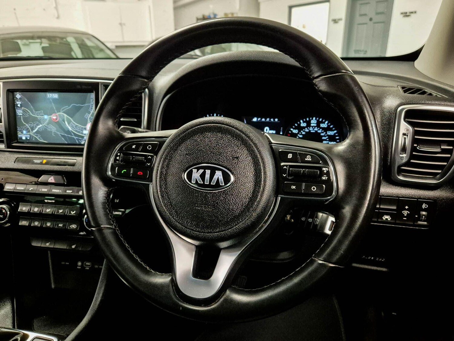 Used Kia Sportage 2016 for sale - 77939565: Photo 35