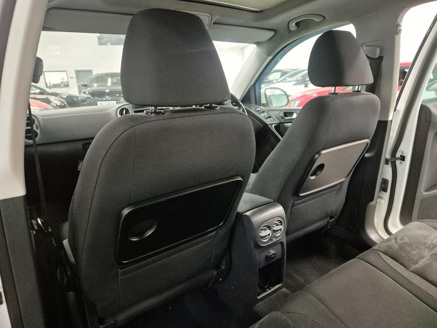 Used Volkswagen Tiguan 2014 for sale - 77255196: Photo 48