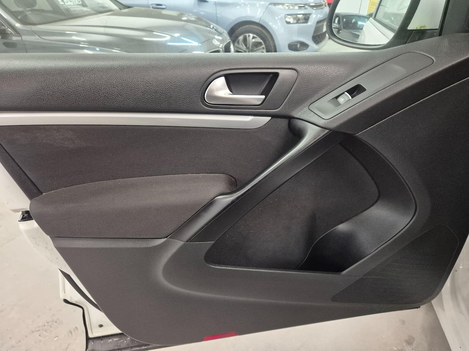 Used Volkswagen Tiguan 2014 for sale - 77255196: Photo 49