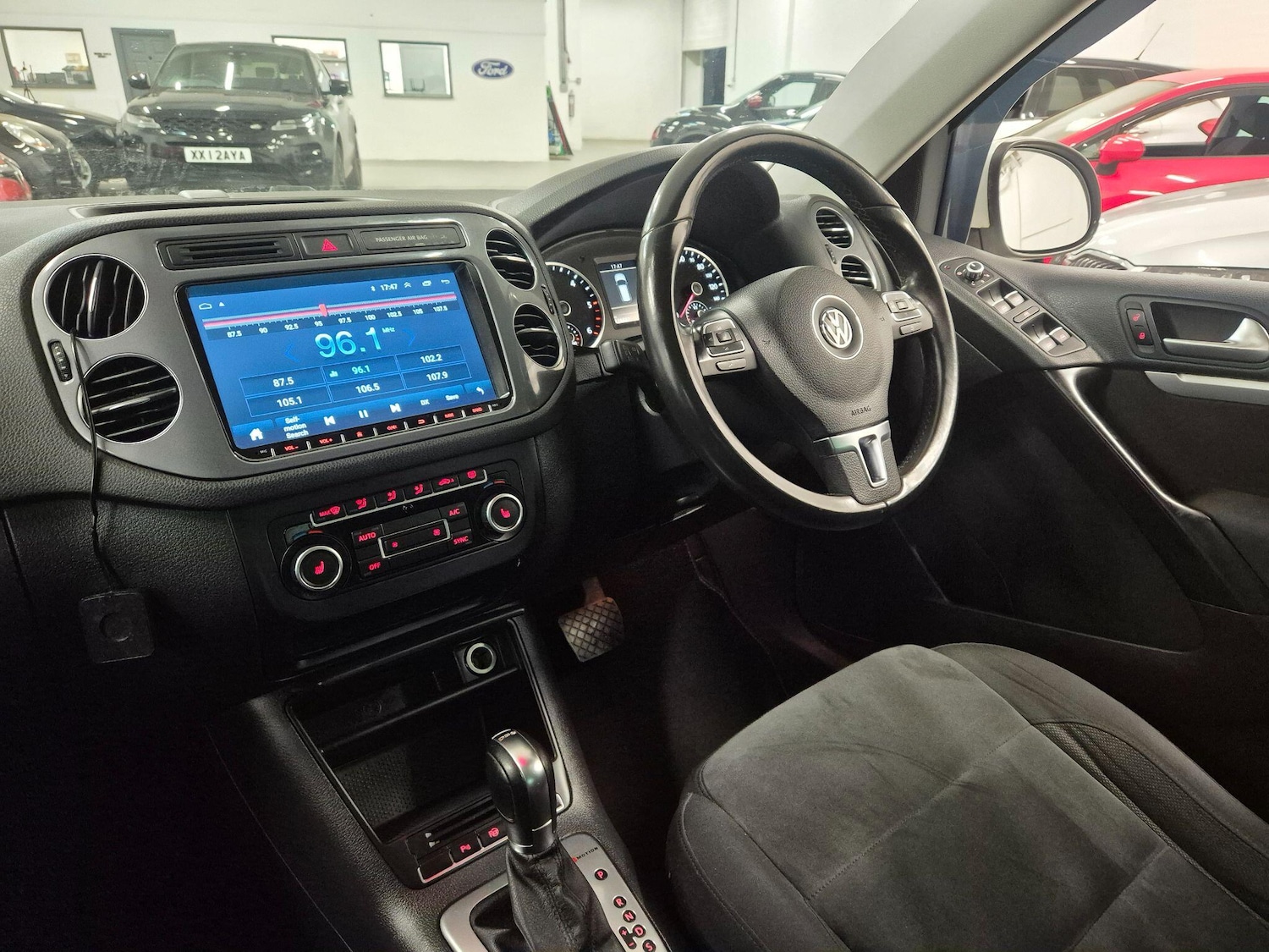 Used Volkswagen Tiguan 2014 for sale - 77255196: Photo 54