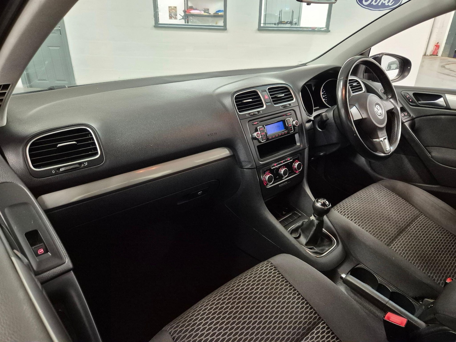 Used Volkswagen Golf 2010 for sale - 77066786: Photo 10