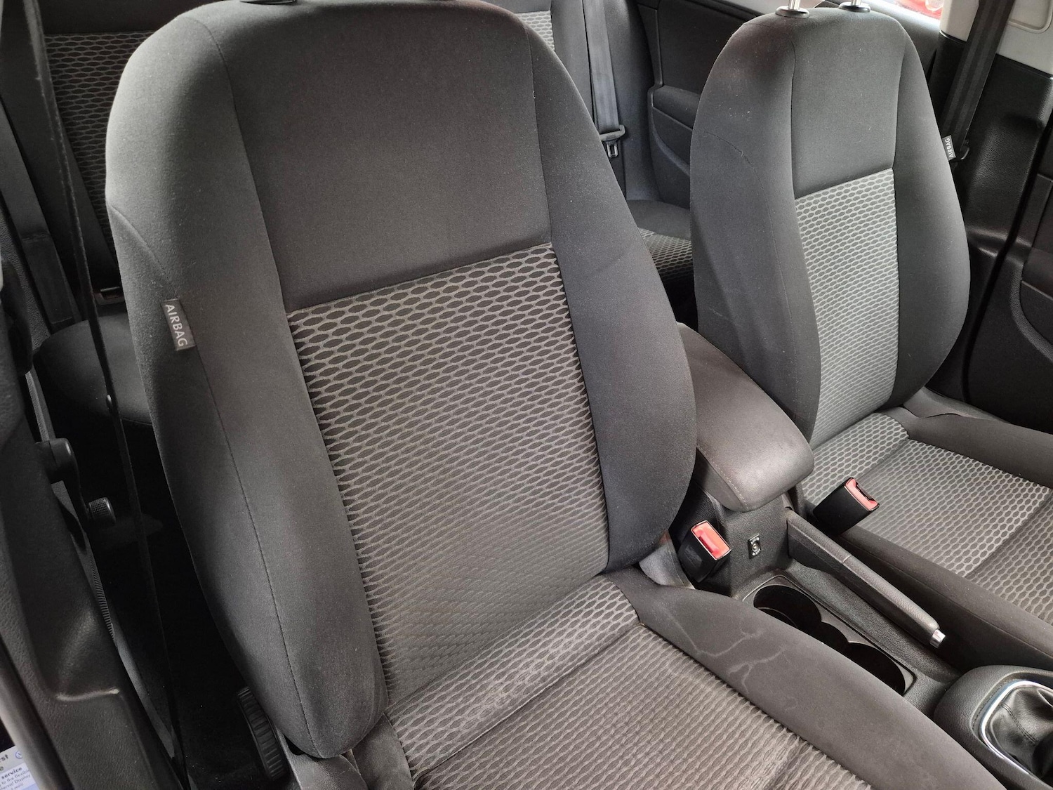 Used Volkswagen Golf 2010 for sale - 77066786: Photo 16