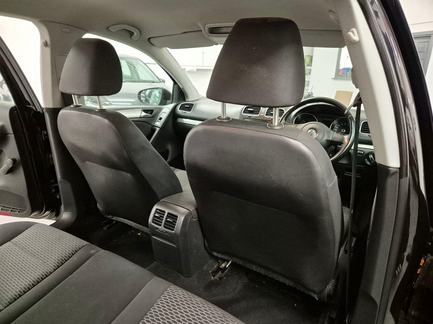 Used Volkswagen Golf 2010 for sale - 77066786: Photo 18