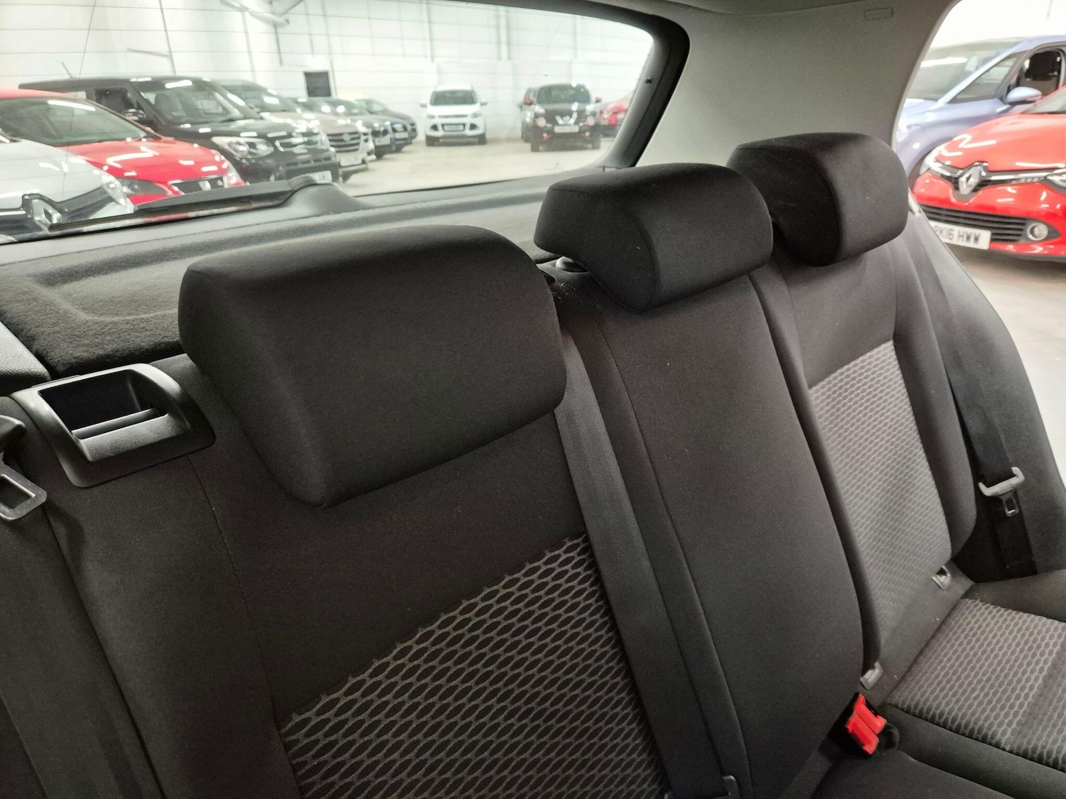 Used Volkswagen Golf 2010 for sale - 77066786: Photo 20