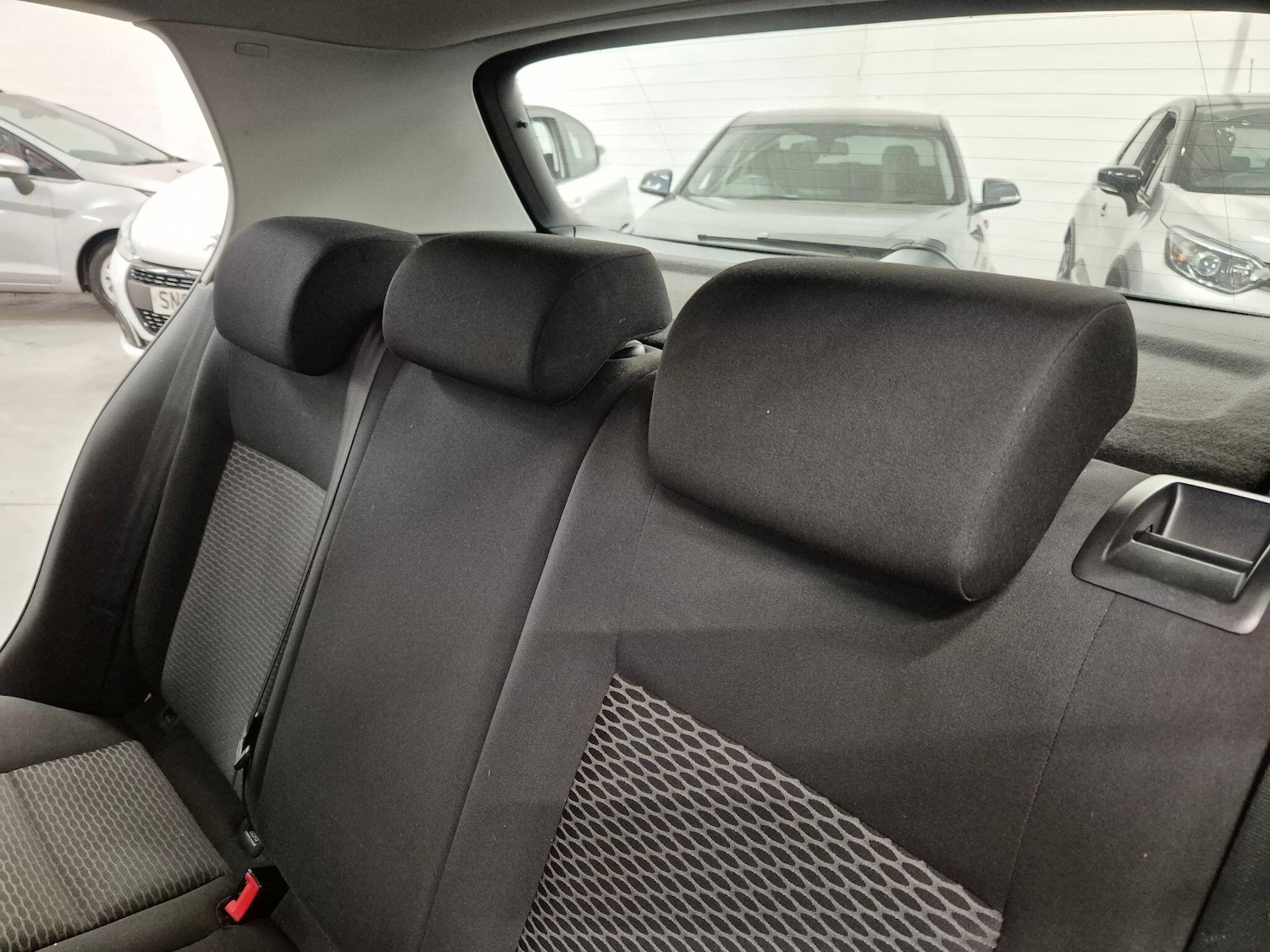 Used Volkswagen Golf 2010 for sale - 77066786: Photo 23