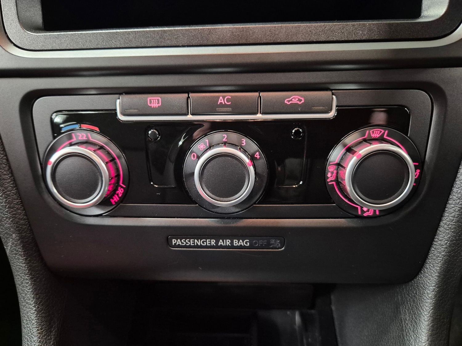 Used Volkswagen Golf 2010 for sale - 77066786: Photo 31