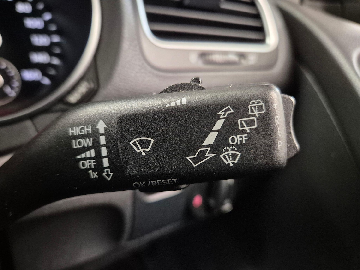 Used Volkswagen Golf 2010 for sale - 77066786: Photo 34