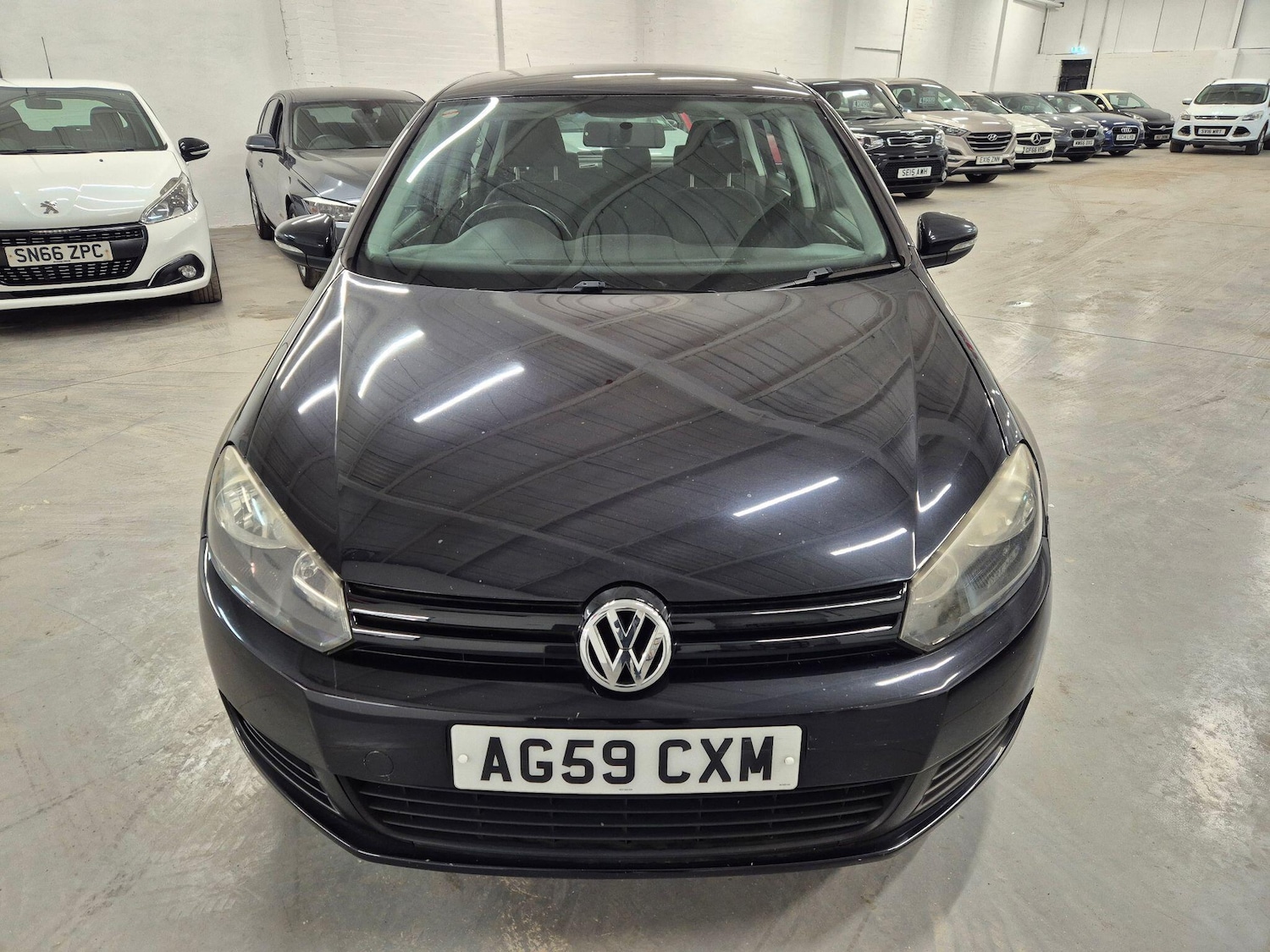 Used Volkswagen Golf 2010 for sale - 77066786: Photo 4